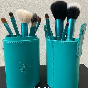 Sigma makeup brush set with orig case Turquoise